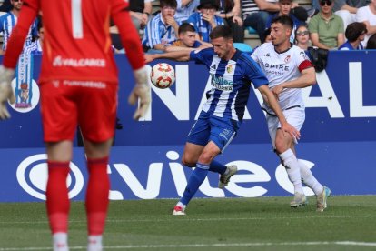 Markel Lozano cree que la victoria en el derbi ha reforzado la confianza de la Deportiva.