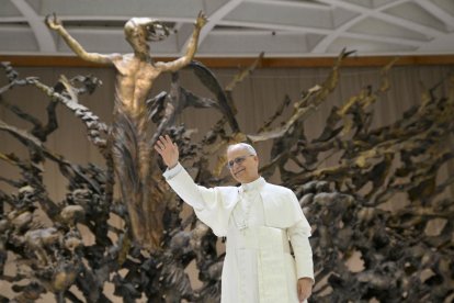 El Papa ayer, durante una audiencia a empleados del Vaticano.