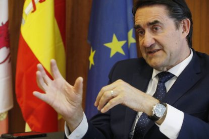 El consejero de Medio Ambiente, Vivienda y Ordenación del Territorio, Juan Carlos Suárez-Quiñones