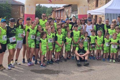La Carrera Pedestre de Brazuelo contó con más de 300 protagonistas en la línea de salida.