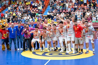 El Abanca Ademar fue subcampeón de la Copa del Rey y se clasifica para Europa la próxima temporada.