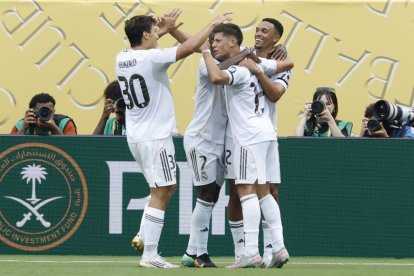 El Real Madrid logra su primera victoria del Mundial tras derrotar al Pachuca.