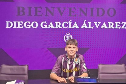 Diego García, en la presentación como jugador del Real Valladolid.