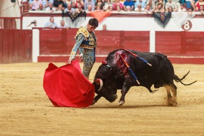 Cayetano no dejó huella en su despedida en León.