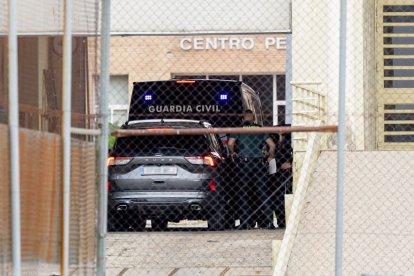 Santos cerdán a su llegada a Soto del Rey.