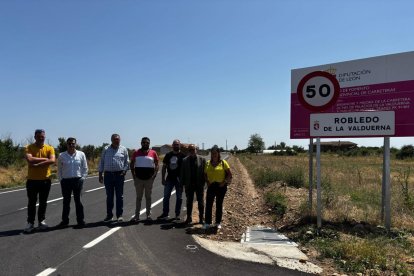 Recepción de los trabajos de mejora en la carretera LE-7401.