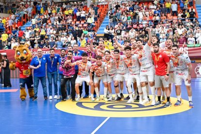 El Ademar organizará un torneo internacional en León a mediados de agosto.