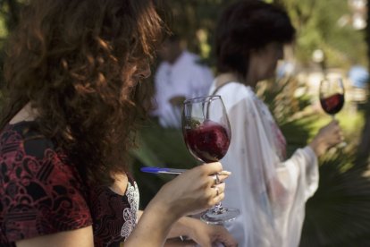 Sus tintos tienen aromas frutales.