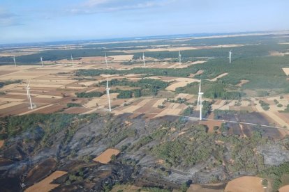 Vista aérea de la zona afectada por el incendio de San Pedro de Valderaduey