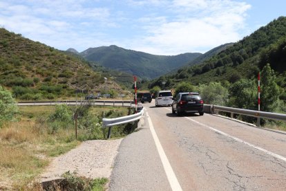 Puente de Cuénabres, que cuenta con una curva muy cerrada.