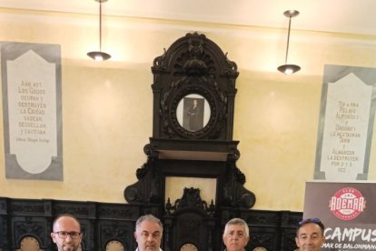 El campus se presentó en el Ayuntamiento de Astorga.