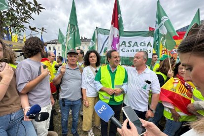 Representantes de Asaja en la protesta de este miércoles en Bruselas.