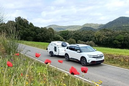 La minicaravana Caretta lo tiene todo para viajar libremente.