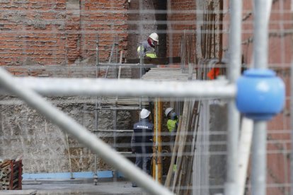 Operarios de la construcción.