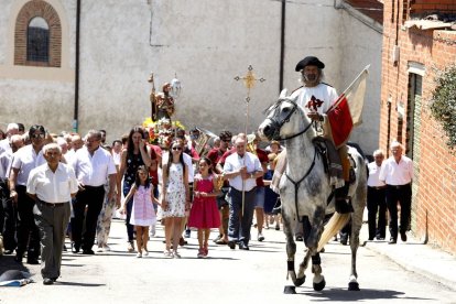 Imagen icónica de Santiago Apóstol recreada en el día grande de la fiesta de Villadangos.
