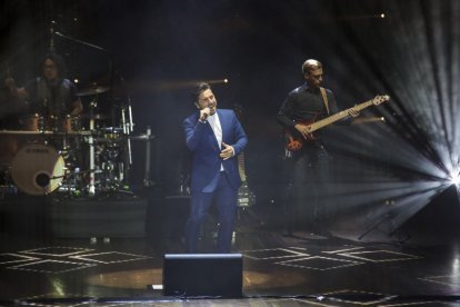 El cantante cántabro en una de sus últimas actuaciones en León.