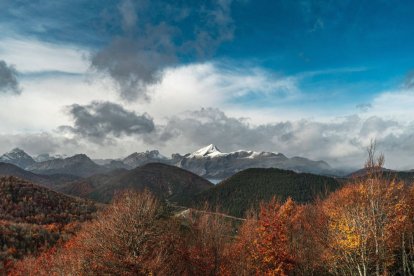 La montaña de Riaño con nieve.