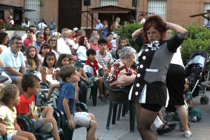 Los espectáculos del festival hipnotizan a público de todas las edades.