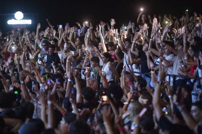 Asistentes al Festival Internacional en Biblos, Líbano