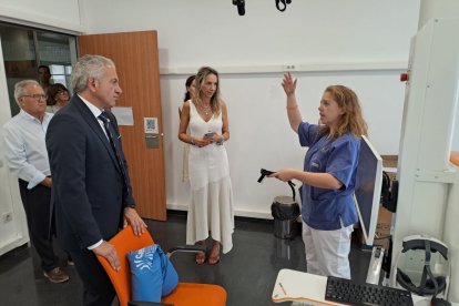 Sen, junto a Teresa Sánchez en la visita.