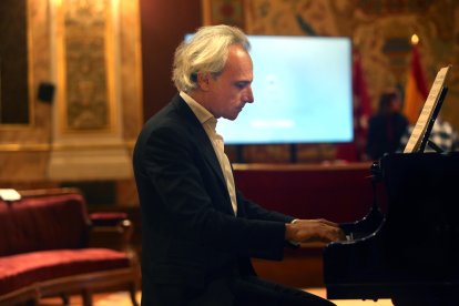 Pedro Halfter en un concierto