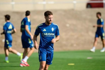 Calero, en un entrenamiento con el Real Zaragoza.