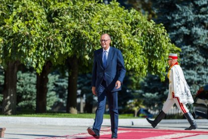 El canciller alemán Friedrich Merz, ayer, a su llegada a Moldavia.