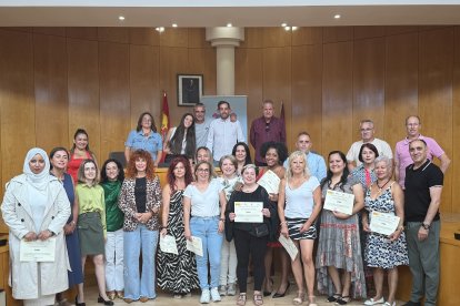 Graduación de alumnos en los programas de empleo en San Andrés del Rabanedo.