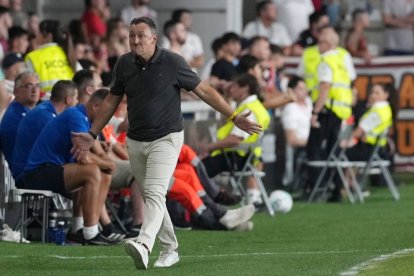 Raúl Llona pretende que su equipo sea muy competitivo.