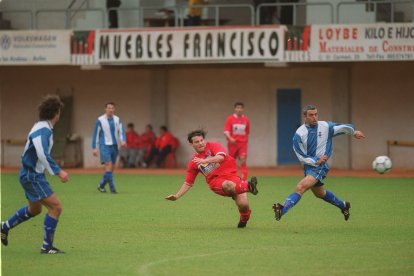 Este gol de Ramón Pereira en Avilés forma parte importante de la historia de la Deportiva.