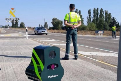Control de velocidad de la Guardia Civil.