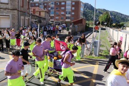Las peñas darán el ambiente de fiesta con desfile el viernes y el domingo.