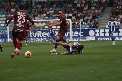 La Deportiva ya ha perdido los primeros tres puntos de la Liga en su estadio.