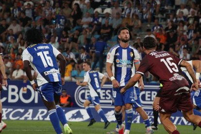 Borja Valle se lamenta tras fallar el penalti ante el Pontevedra CF.