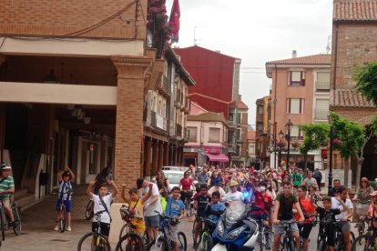 Una edición pasada del Dïa de la Bici en Santa María del Páramo.