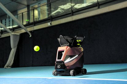 ‘Signature Shotes’, permite a los amantes del tenis experimentar la potencia y precisión de los golpes de las más reputadas figuras. lx