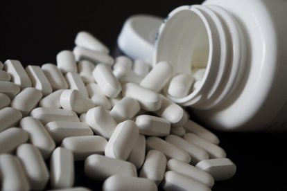 Un bote de pastillas.