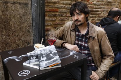 Emilio Gancedo llevó la historia de su libro 'Palabras Mayores' al Centro de Canteras Molineras de Trébago (Soria).