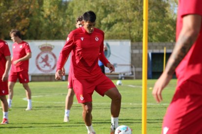 La Cultural se ejercitó ayer preparando el partido del próximo lunes frente al Albacete.