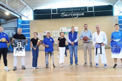 Encuentro de Roberto Aller con los responsables de los diferentes deportes.