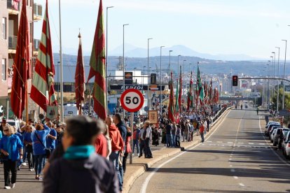 Los pendones, las panderetas y los perdones volvieron a tomar La Virgen del Camino.