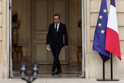 Lecornú abandona ayer del Elíseo.