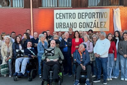 El centro de ocio de Trobajo del Camino ya lleva el nombre de Urbano González.