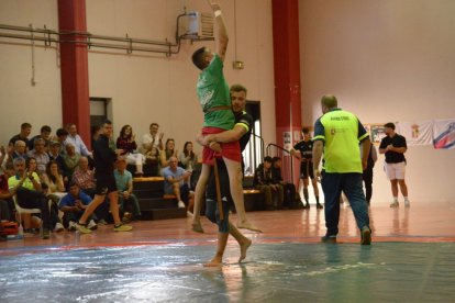 Carlos Mondelo se impuso en la final a Florian Yugueros y se llevó el título de ligeros.