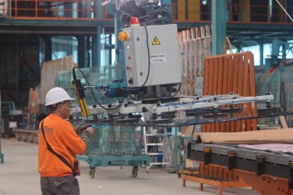 Tvitec se encuentra el Polígono de Cubillos.