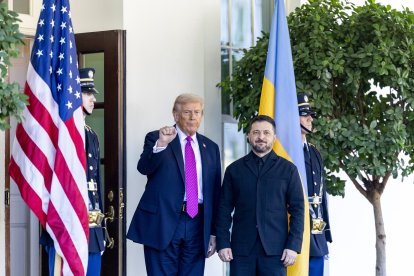 Trump y Zelenski ayer, en la puerta de la Casa Blanca.