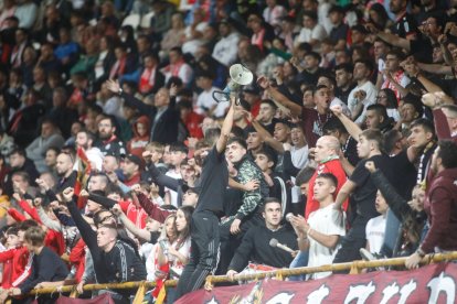 La afición demuestra ser un jugador más desde la grada y un apoyo crucial.