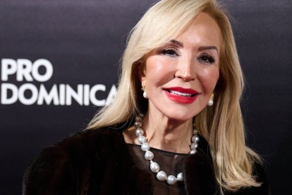 Carmen Lomana durante un acto en Madrid, donde volvió a demostrar su estilo inconfundible y su afilado criterio mediático.