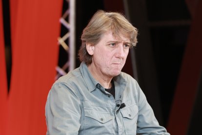 El PSOE presenta a Carlos Martínez como candidato a presidente de la Junta.