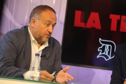 El presidente de la Diputación en un momento del programa.
